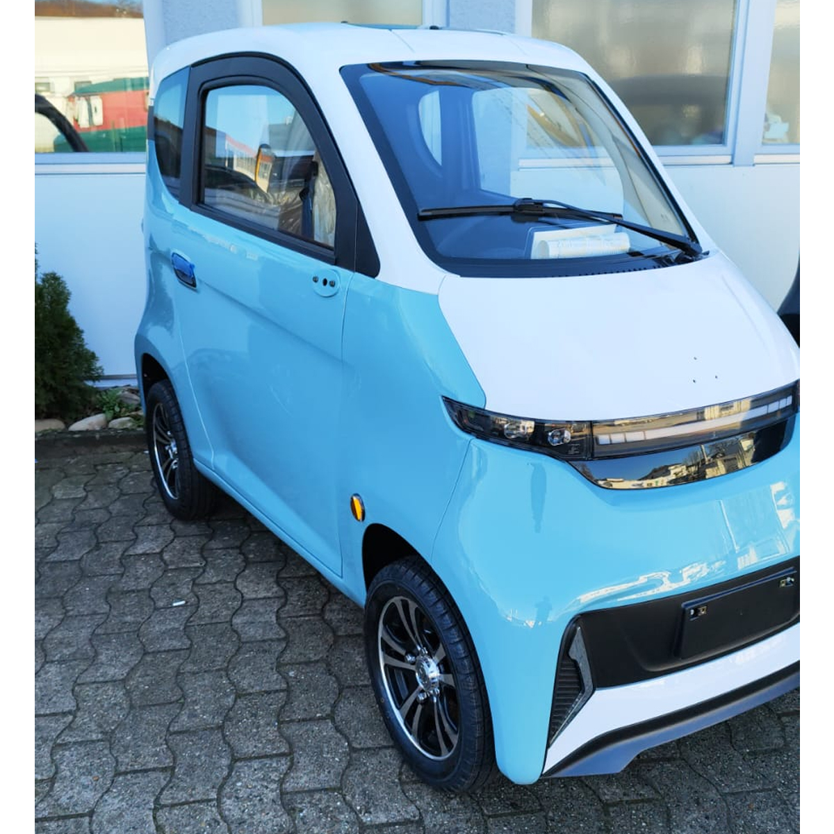 Madat SQ4 Elektro Kleinwagen Nz Kabinenroller 4 Rad 12 Zoll Bis 45Km H